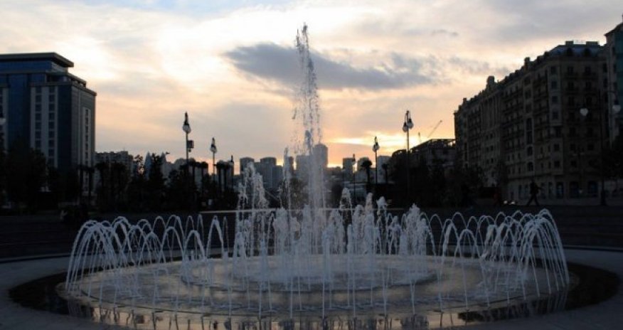 Şəhər parkları: Qış bulvarı - FOTOREPORTAJ