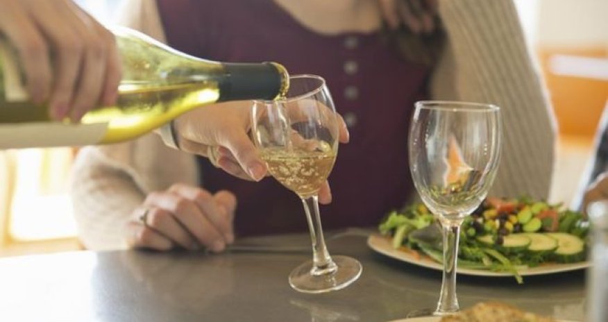 Cancer risk 'even from light drinking'