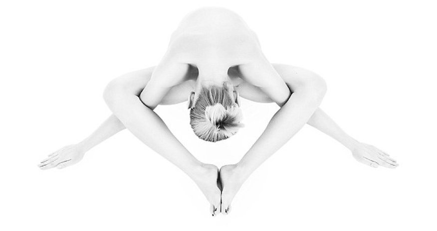 Striking images of women practicing yoga