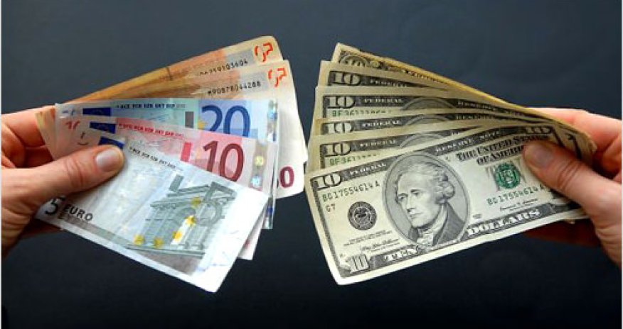 USD, RUB rise, Euro falls in Azerbaijan