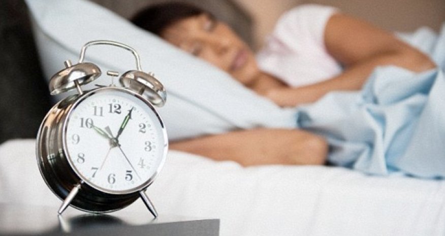 Getting less than six hours' sleep a night means you're more likely to catch a cold
