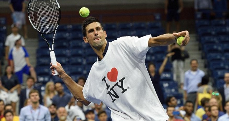 Djokovic dances 'Gangnam Style' on court
