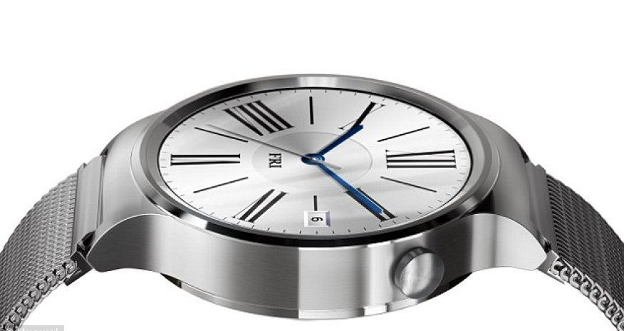 Motorola debuts revamped Watch