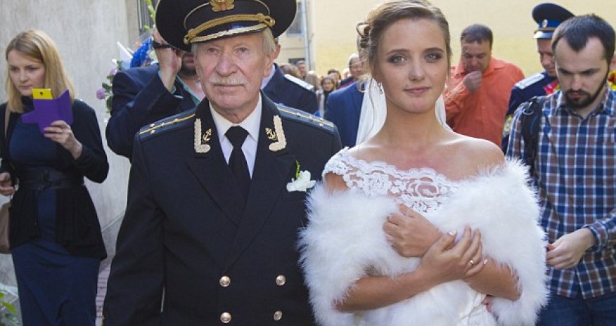 Russian actor, 84, ties the knot with his 24-year-old fiancée