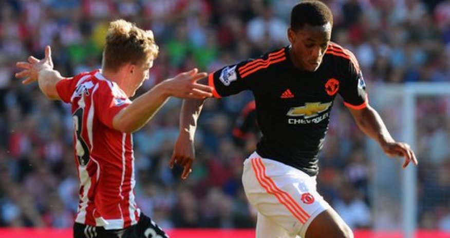 Manchester United: Louis van Gaal says club can challenge for title