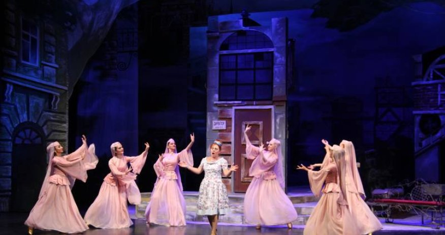 Musiqili Teatrda uğurlu premyera - Fotolar