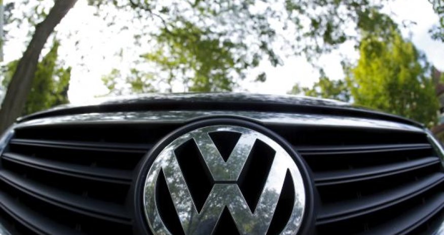 Volkswagen to refit cars affected by emissions scandal