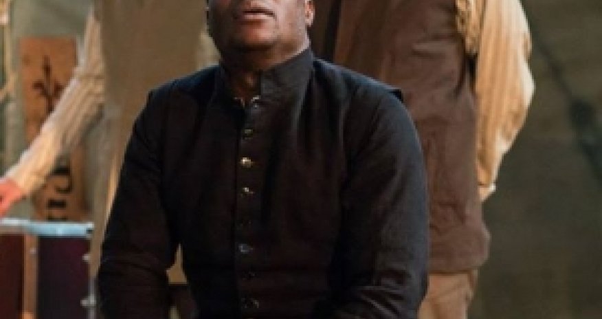 “Qlobus” Teatrı  “Hamlet” tamaşasını nümayiş etdirib