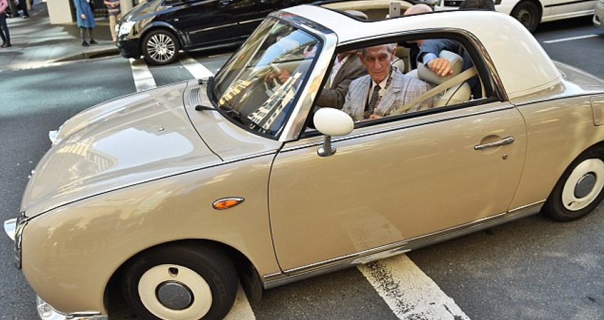 'World's oldest drug mule', 91, zooms off in a 1960s sports car
