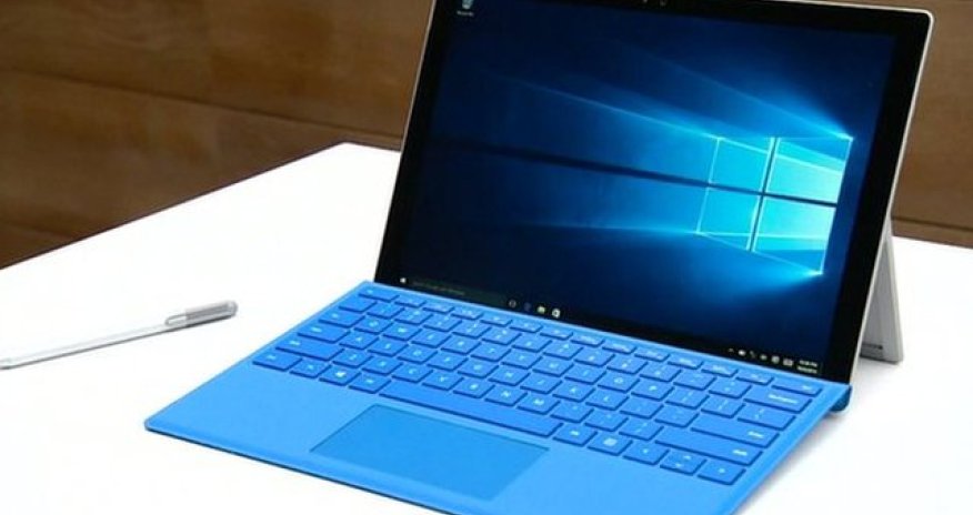 Microsoft launches Windows laptop