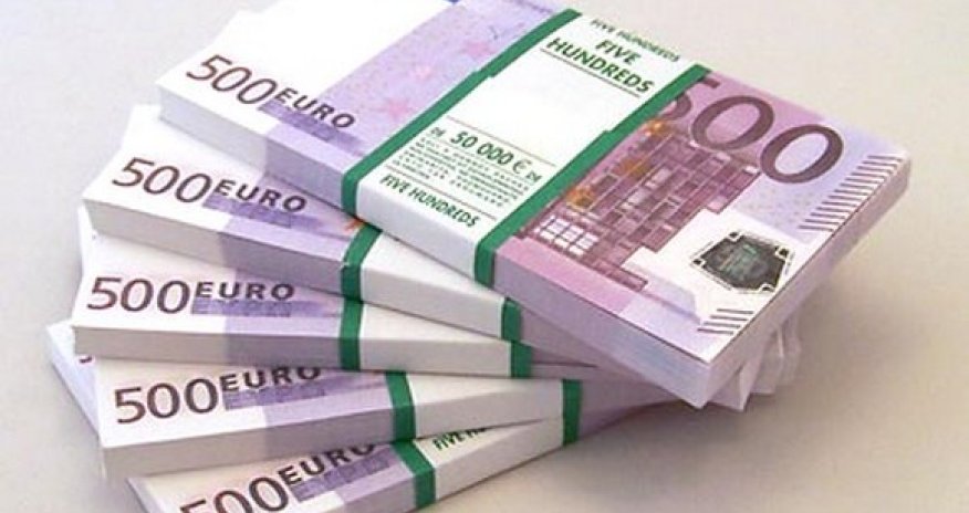 Azərbaycanda avro kəskin bahalaşdı