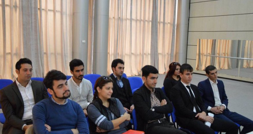 Gənc Tamaşaçılar Teatrında marketinq üzrə treninqlərə start verildi - Fotolar