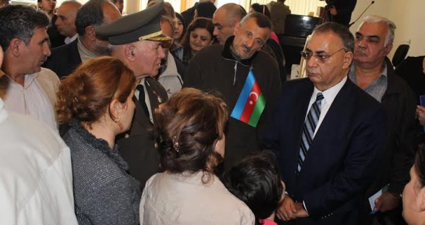 Асим Моллазаде встретился избирателями