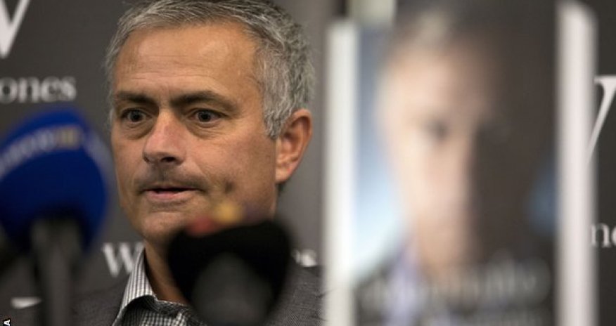 Jose Mourinho: Chelsea manager calls FA fine a 'disgrace'