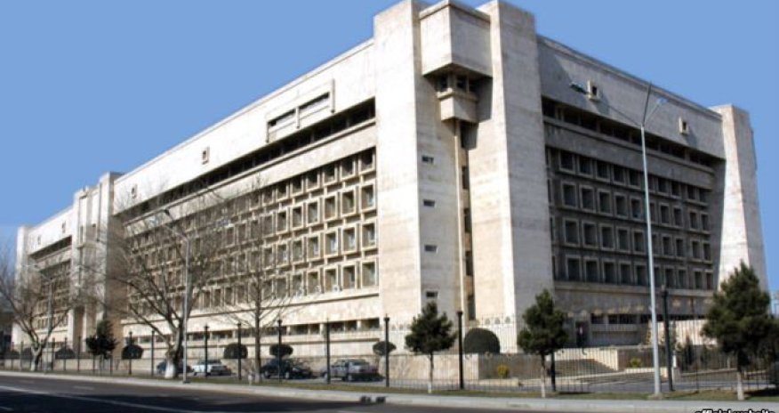 Azerbaijan arrests seven senior security officers