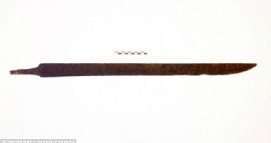 1,200-year-old Viking sword is found lying at the side of the road in Norway
