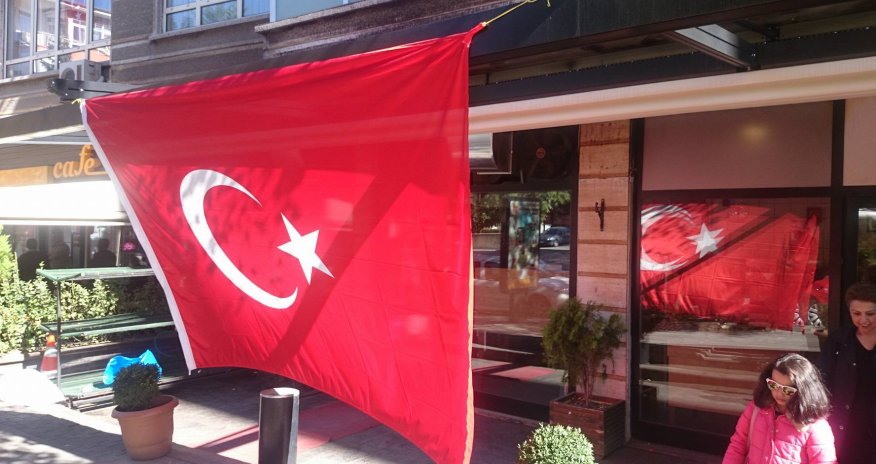 Türkiyə vətəndaşları əlil arabalarında seçkiyə getdi - FOTOLAR