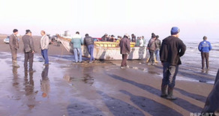 Xəzərdə itkin düşən balıqçılardan birinin meyiti tapıldı - VİDEO