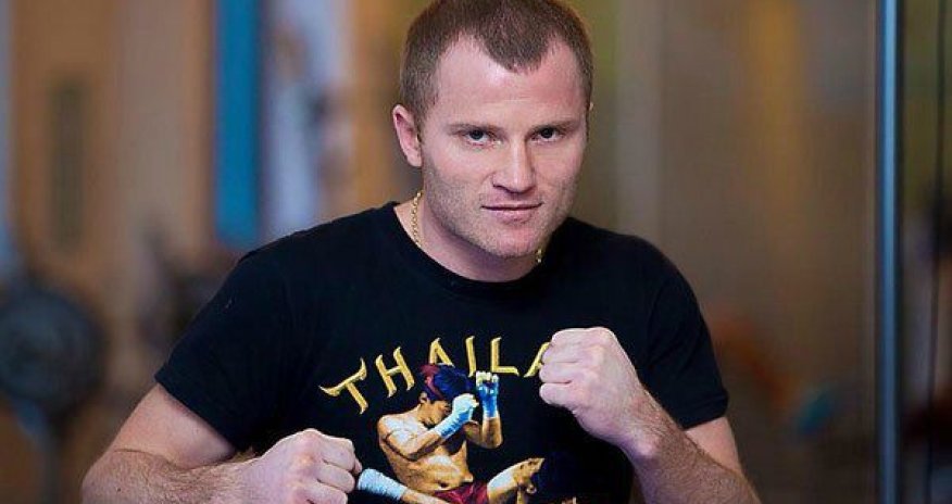 Eduard Məmmədov finalda erməni ilə qarşılaşacaq