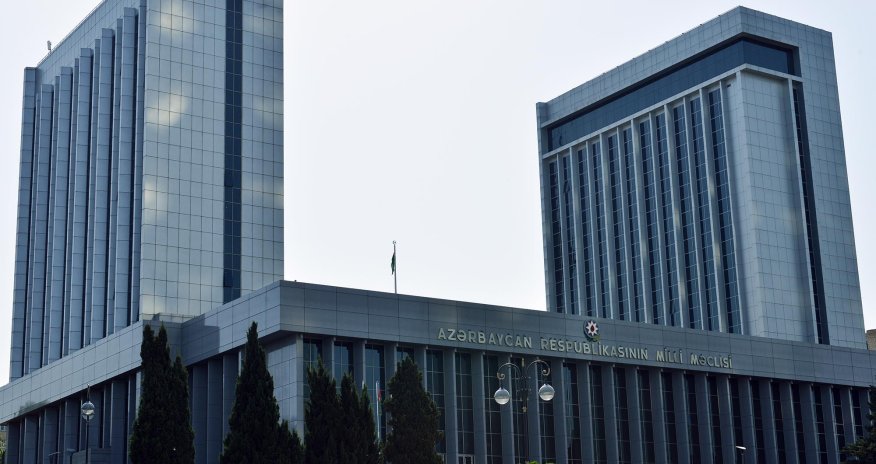 Milli Məclisin deputatına ağır itki