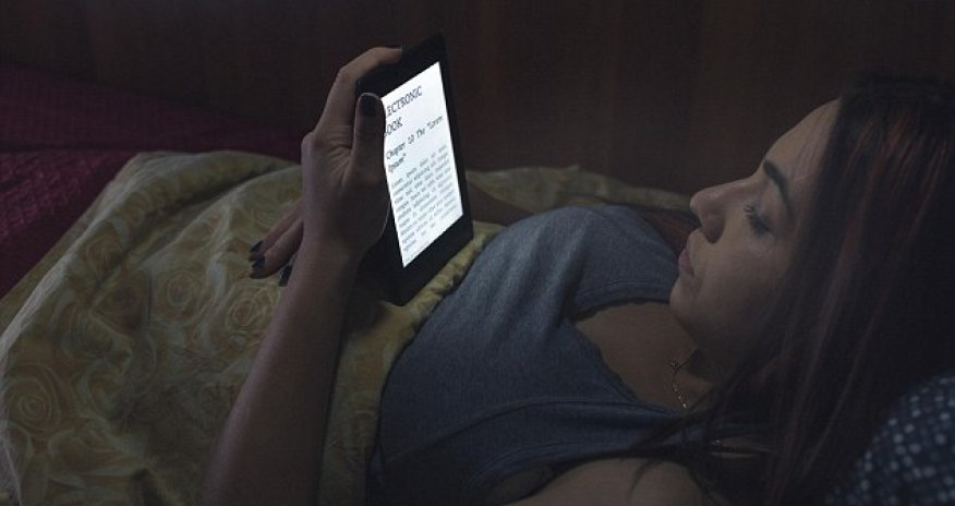 'Bedtime mode' on smartphones would mean we'd all get an extra hour's sleep