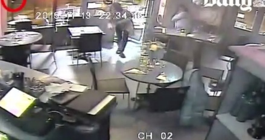 Видео обстрела кафе в Париже