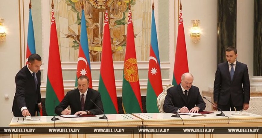 Aliyev, Lukashenko sign joint declaration