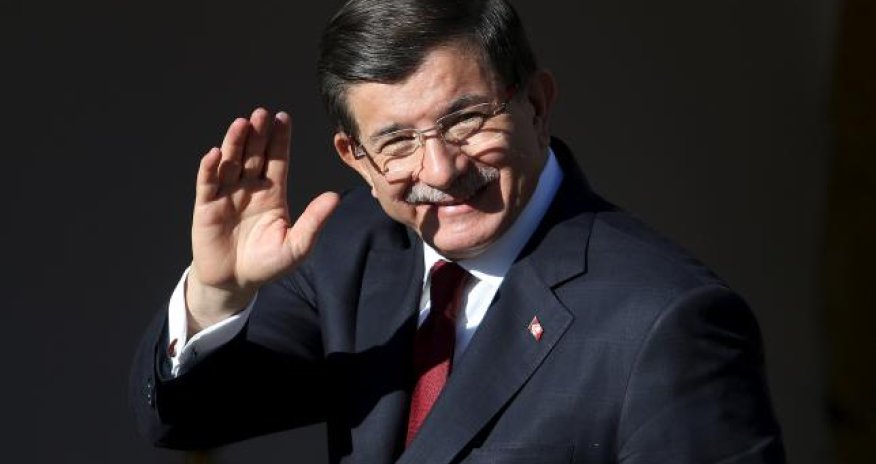 Turkey agrees with Azerbaijan to accelerate gas project: Davutoglu