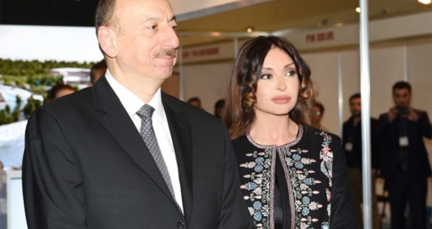 Prezident Bakıda gözdən əlillər üçün yaşayış binasının açılışında