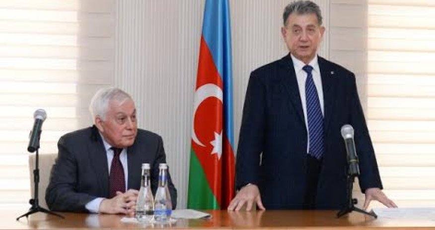 Elmi Mərkəzin bir qrup əməkdaşına mükafatlar təqdim olundu