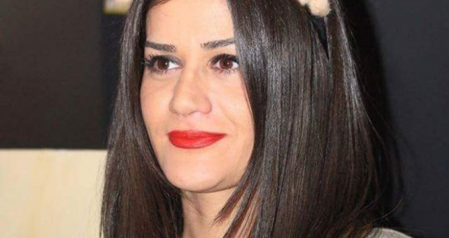 Lala Ağayeva: “Rəssam üçün vacib olan fərdiliyini qorumaqdır” – MÜSAHİBƏ