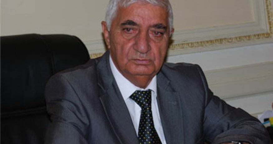 Xalq şairimizdən Kim Çen Ina sərt təpki - VİDEO