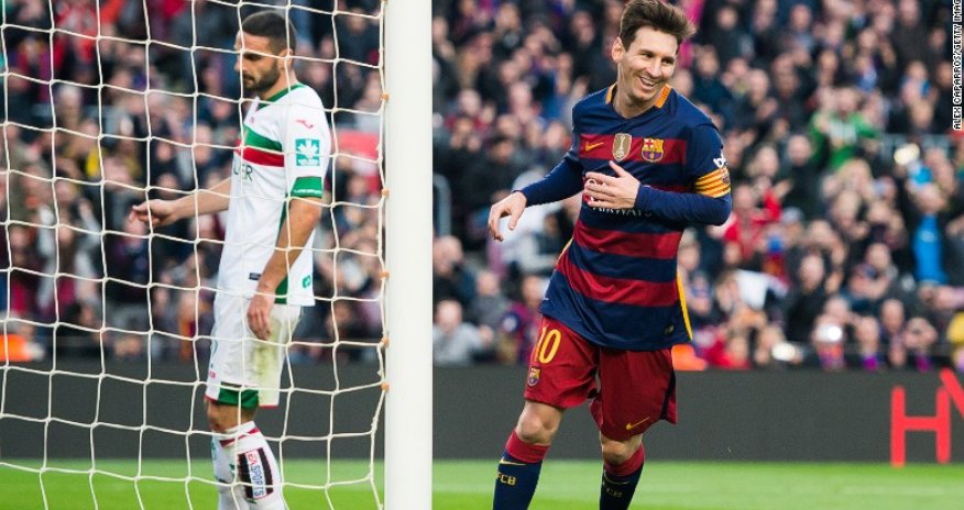 Lionel Messi scores hat-trick as Barcelona thrashes Granada