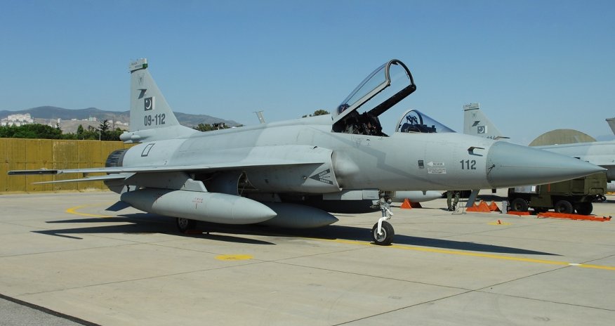 Azerbaijan wants in on JF-17s
