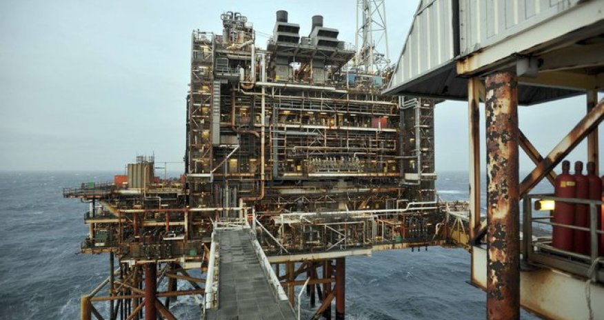 BP to cut 4,000 Jobs as oil prices continue to fall