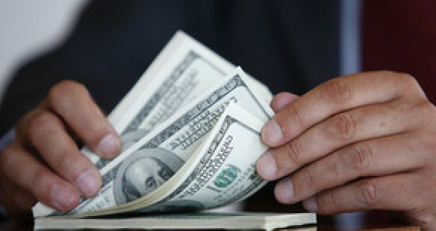 Dollar bahalaşdı - Məzənnə