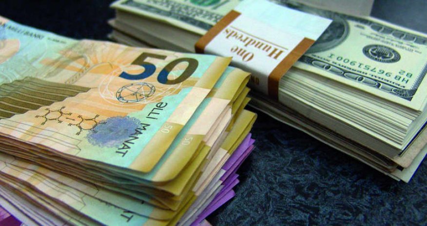 Azerbaijan suspends some forex sales in effort to head off currency crisis