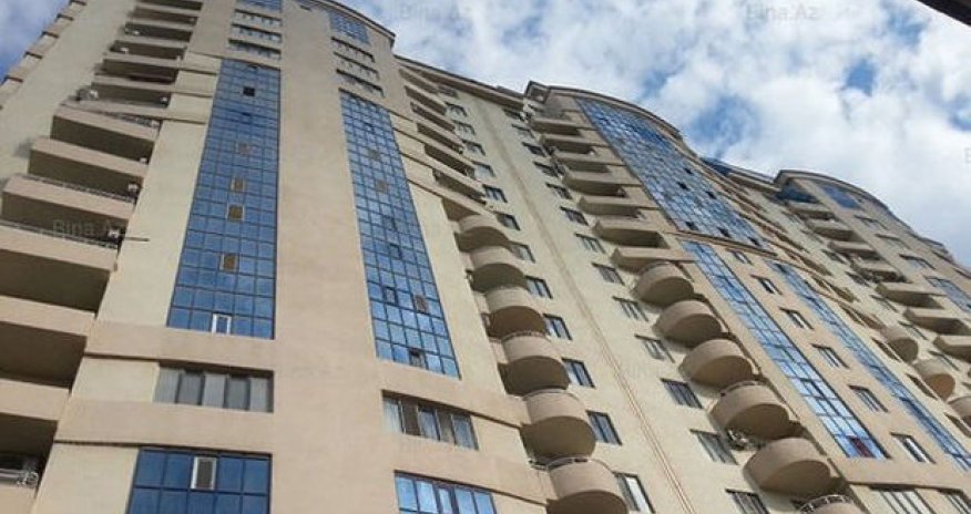 Bakıda 1 mənzili 4 nəfərə satdılar - VİDEO