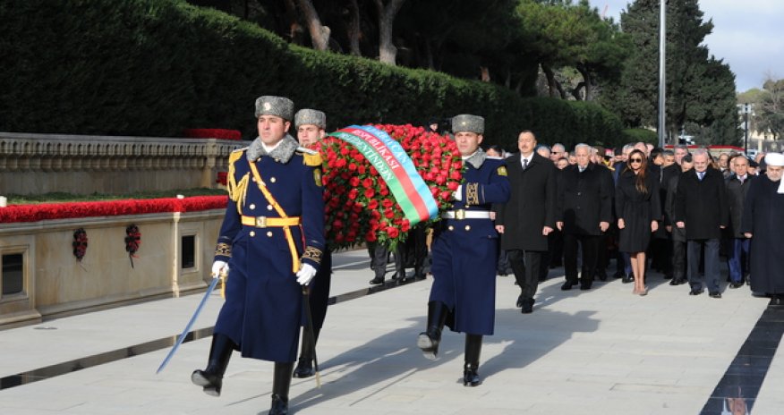 Azerbaijan commemorates victims of deadly Soviet crackdown