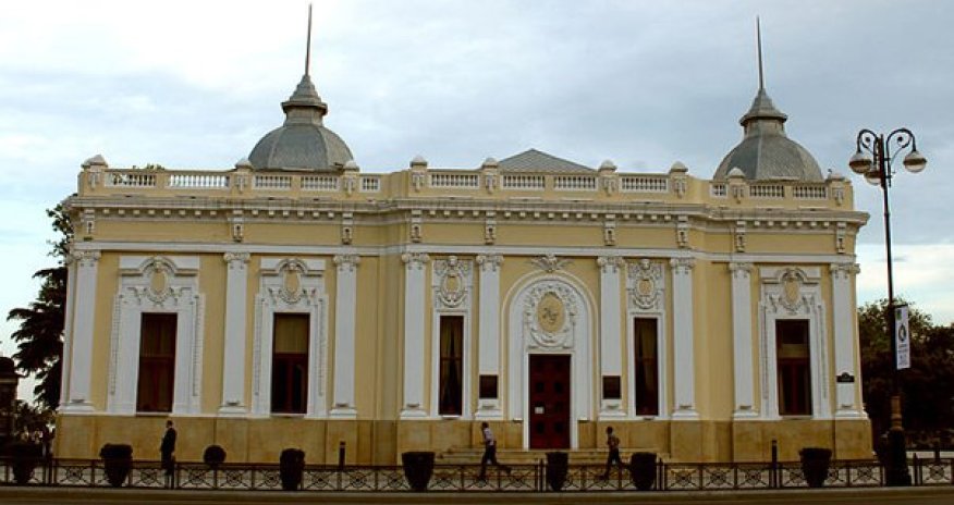 Yuğ teatrı fəaliyyətini Kukla Teatrında davam etdirəcək
