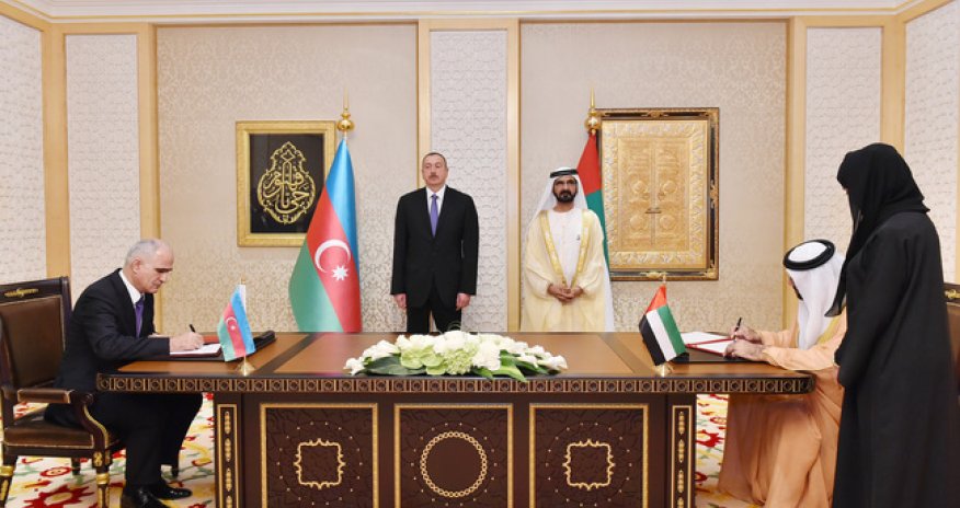President Aliyev meets Al Maktoum in Dubai