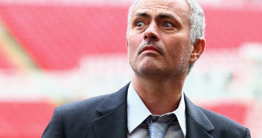 Man United to step up Jose Mourinho chase