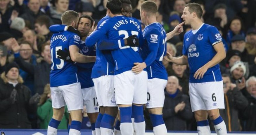 Everton 3 - 0 Newcastle