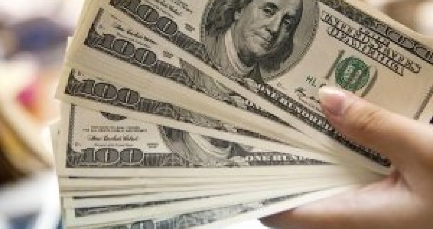 Dolların ucuzlaşmasının səbəbləri açıqlandı