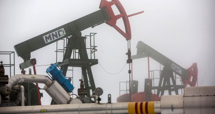 Crude oil edges up in holiday-constrained trade