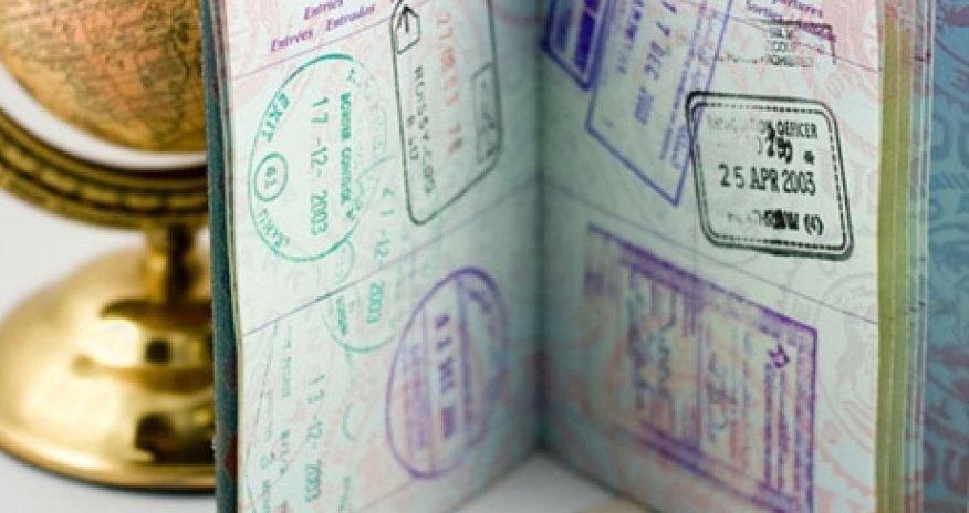 Azerbaijan detains three foreigners at border