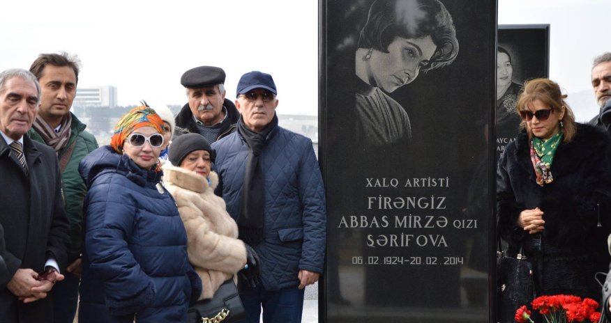 Gənc Tamaşaçılar Teatrının kollektivi Firəngiz Şərifovanı yad edib - Fotolar