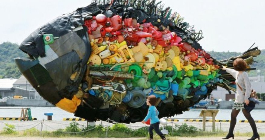 Will there be more fish or plastic in the sea in 2050?