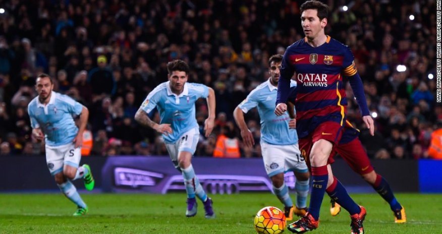 Lionel Messi passes up 300th La Liga goal