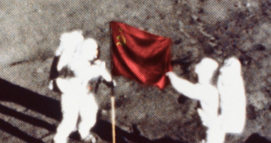 What if cosmonauts were the first to walk on the Moon?